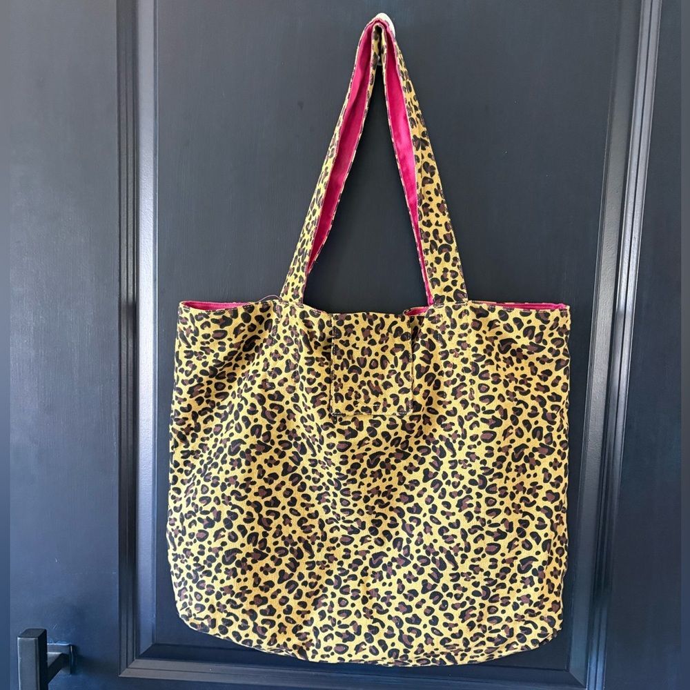 Reversible Hot Pink Leopard Print Canvas Tote Large Magnetic Closure